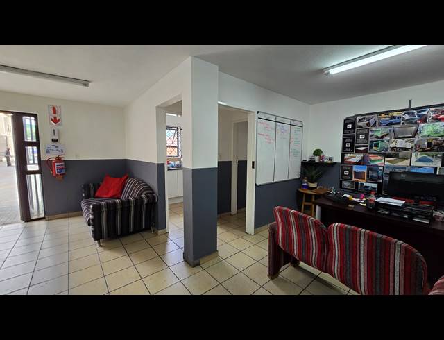 486M² WAREHOUSE TO LET IN SPARTAN
